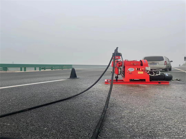 高密马路路基路面开裂下沉注浆加固灌浆